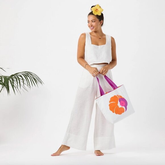 Aloha Collection x Hawaiian Airlines Reversible Tote, Vintage Pualani - Picture 8 of 12